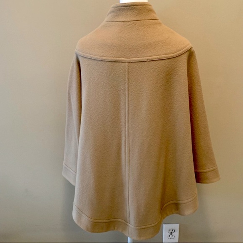 Helene Berman London cape poncho coat with tortoise shell buttons and pockets XS - Picture 8 of 14